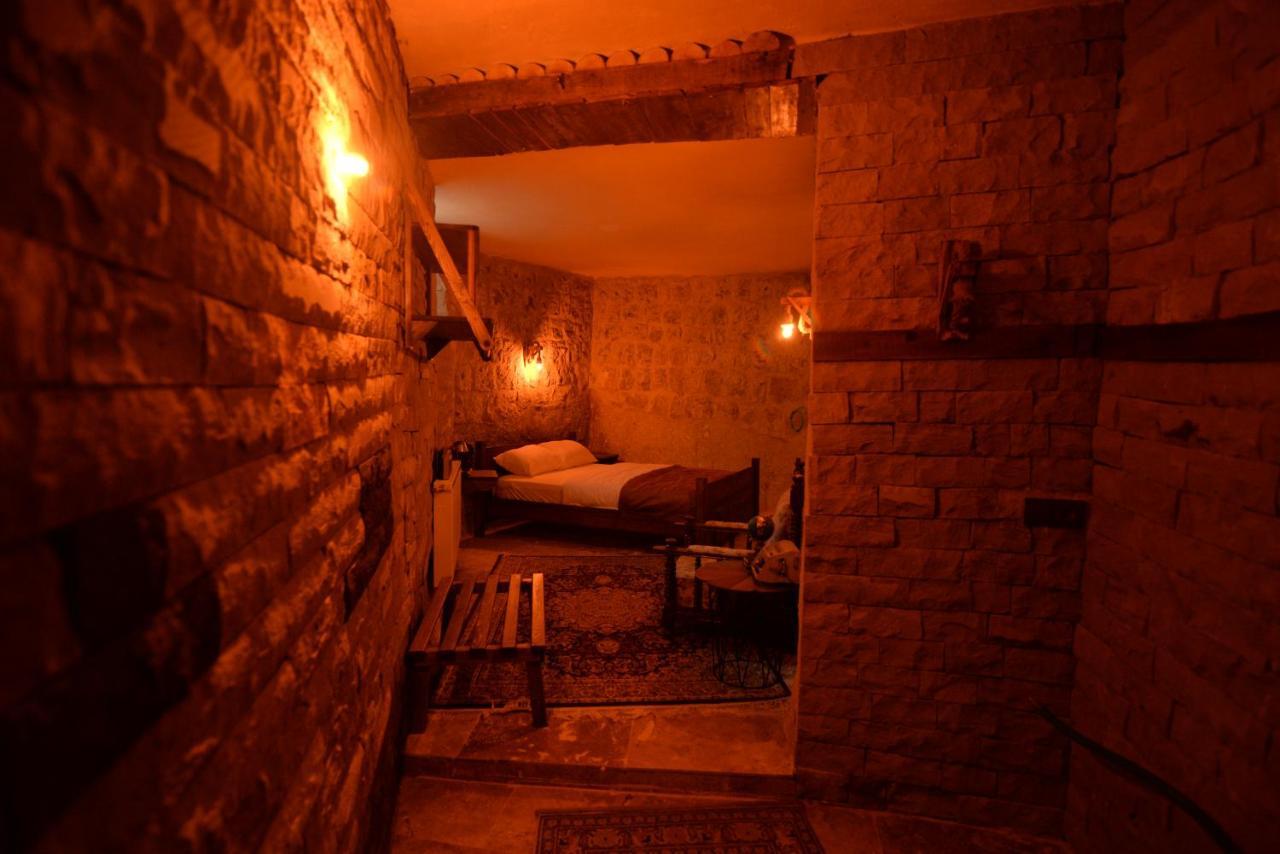 The Cave House Hotel อูร์กุบ ภายนอก รูปภาพ